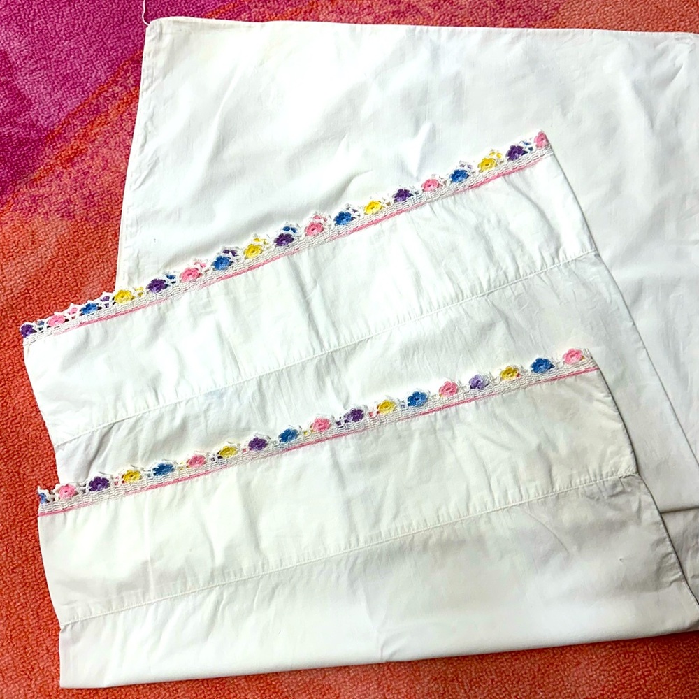 ✨VINTAGE PILLOWCASES✨